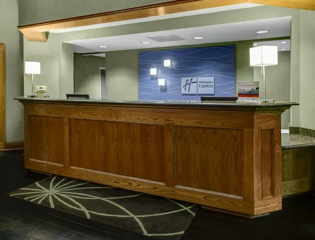 Holiday Inn Express & Suites Atlanta Buckhead by IHG hotel detail image 3