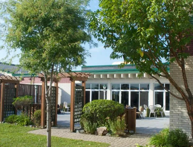 Ramada by Wyndham Thunder Bay Airlane Hotel hotel detail image 1