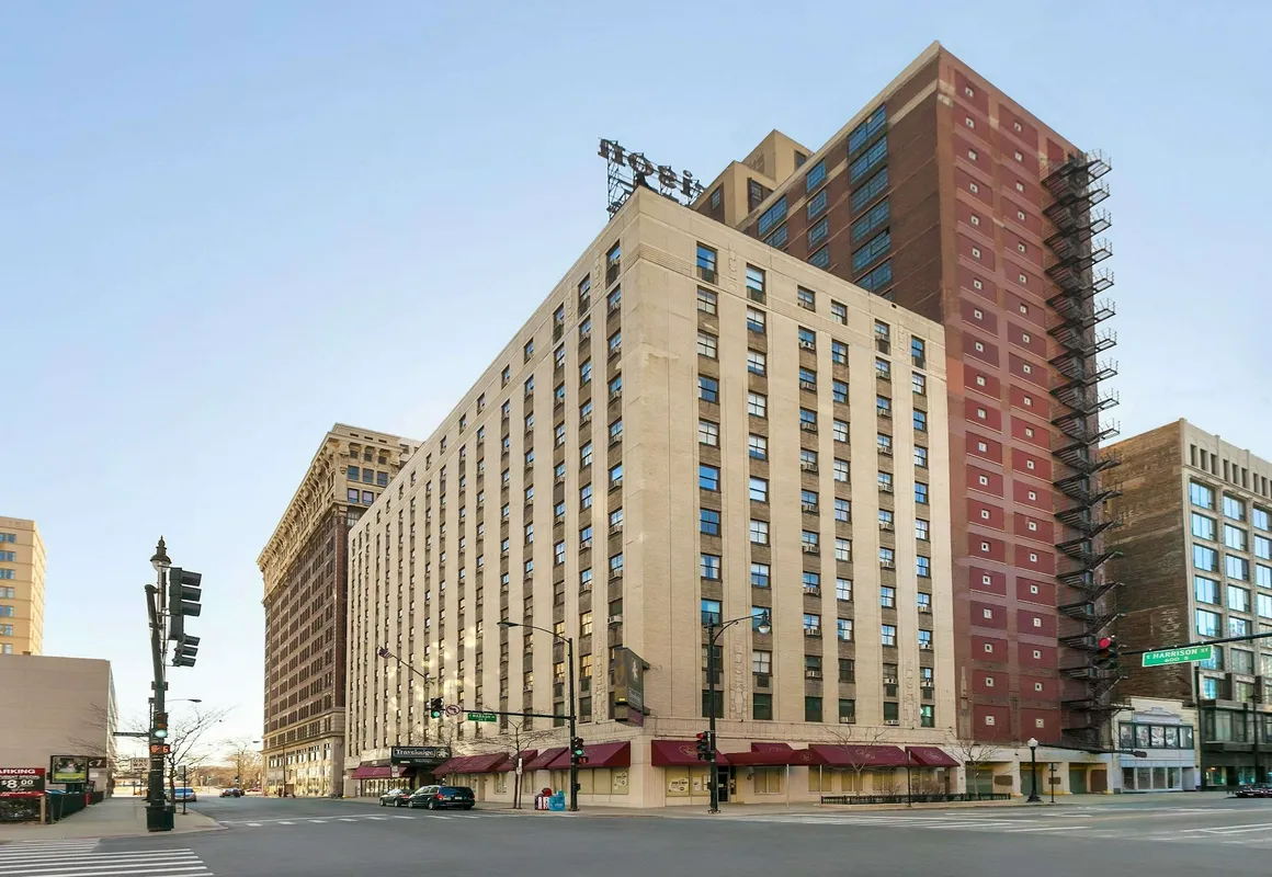 Travelodge by Wyndham Downtown Chicago hotel hero
