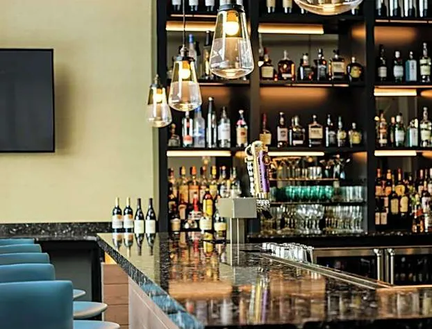 Hotel Trilogy Albany Airport, Tapestry Collection by Hilton hotel detail image 1