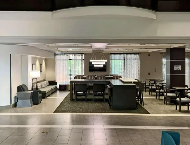 Comfort Inn & Suites Columbus North hotel detail image 2