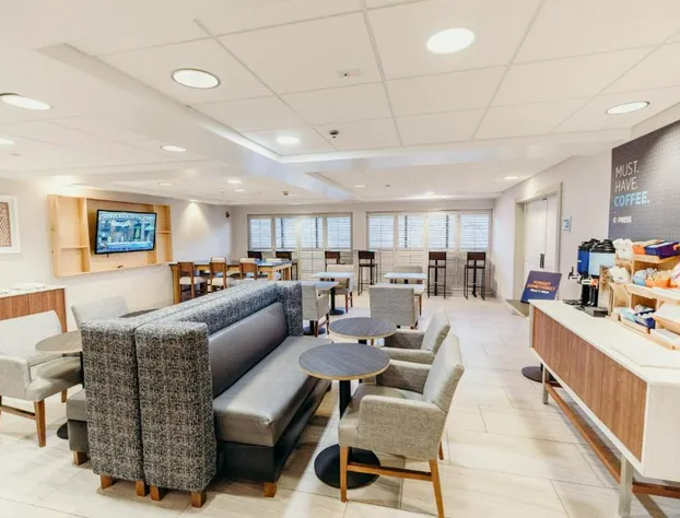 Holiday Inn Express Atlanta NE I-85 Clairmont by IHG hotel detail image 1