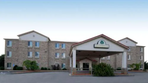 Beaver Dam Inn hotel hero