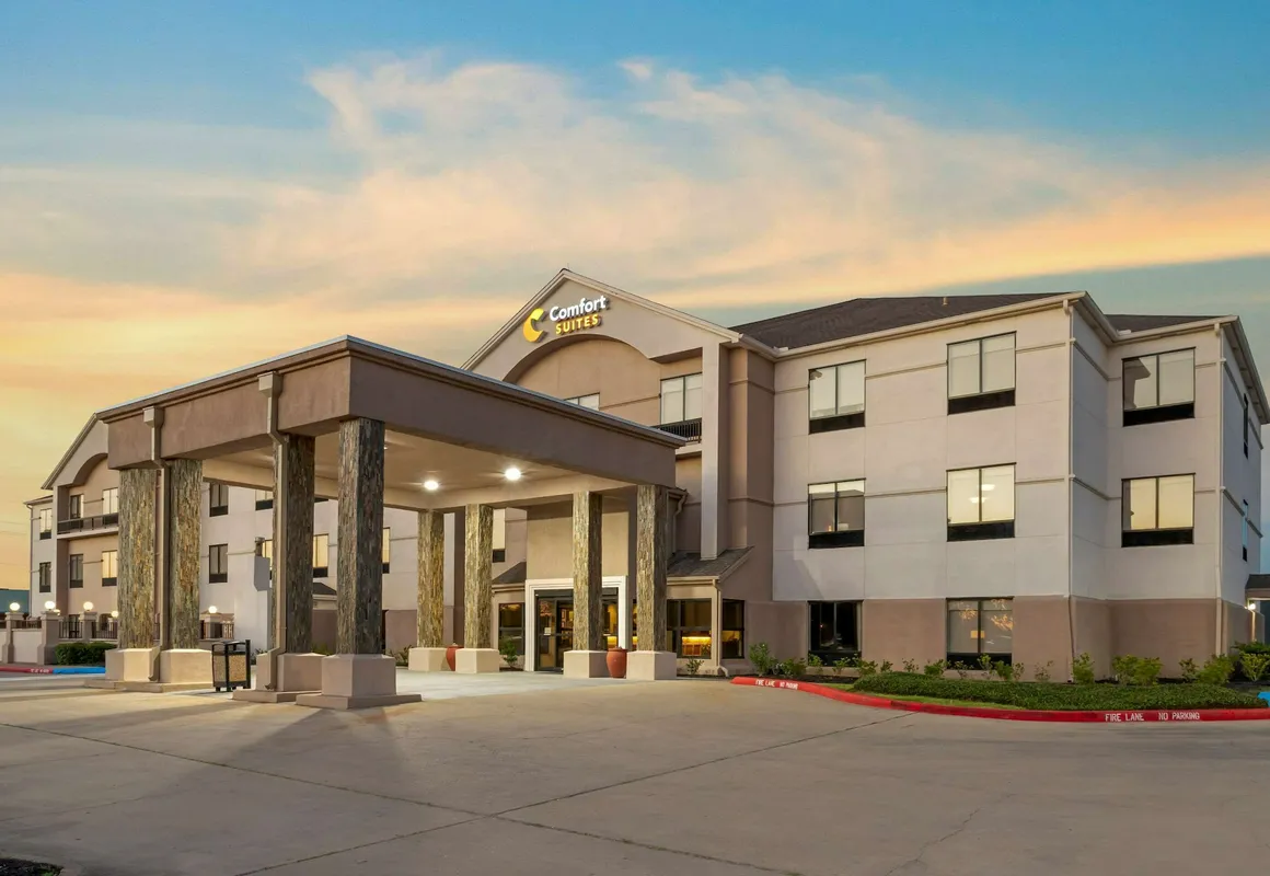 Comfort Suites La Porte - Baytown hotel hero