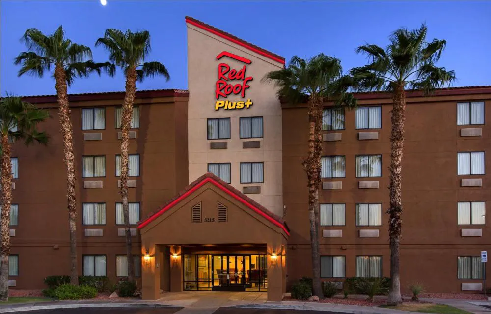 Red Roof Inn PLUS+ Phoenix West hotel hero