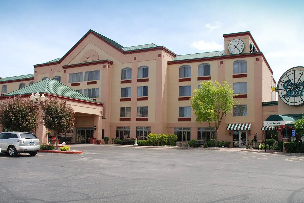 The Plaza Hotel & Suites Winona hotel hero