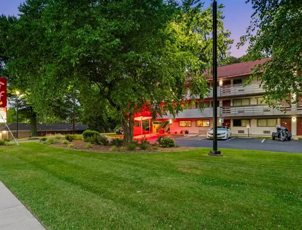 Red Roof Inn PLUS+ Washington DC - Alexandria hotel detail image 4