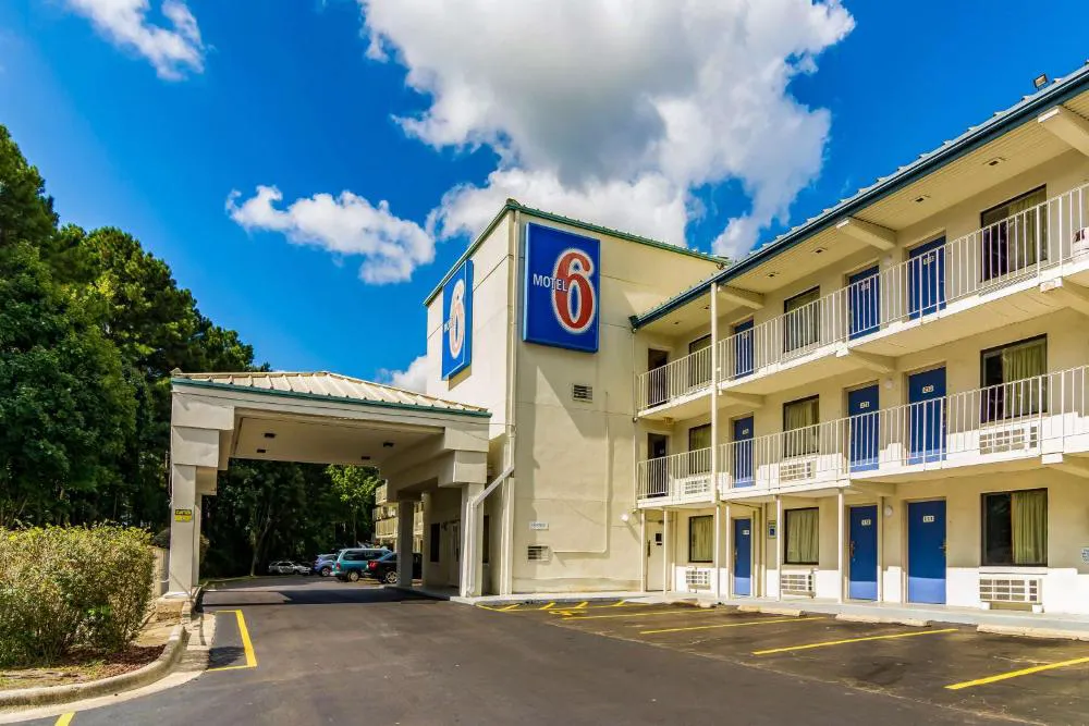 Motel 6 Raleigh, NC - Cary hotel hero