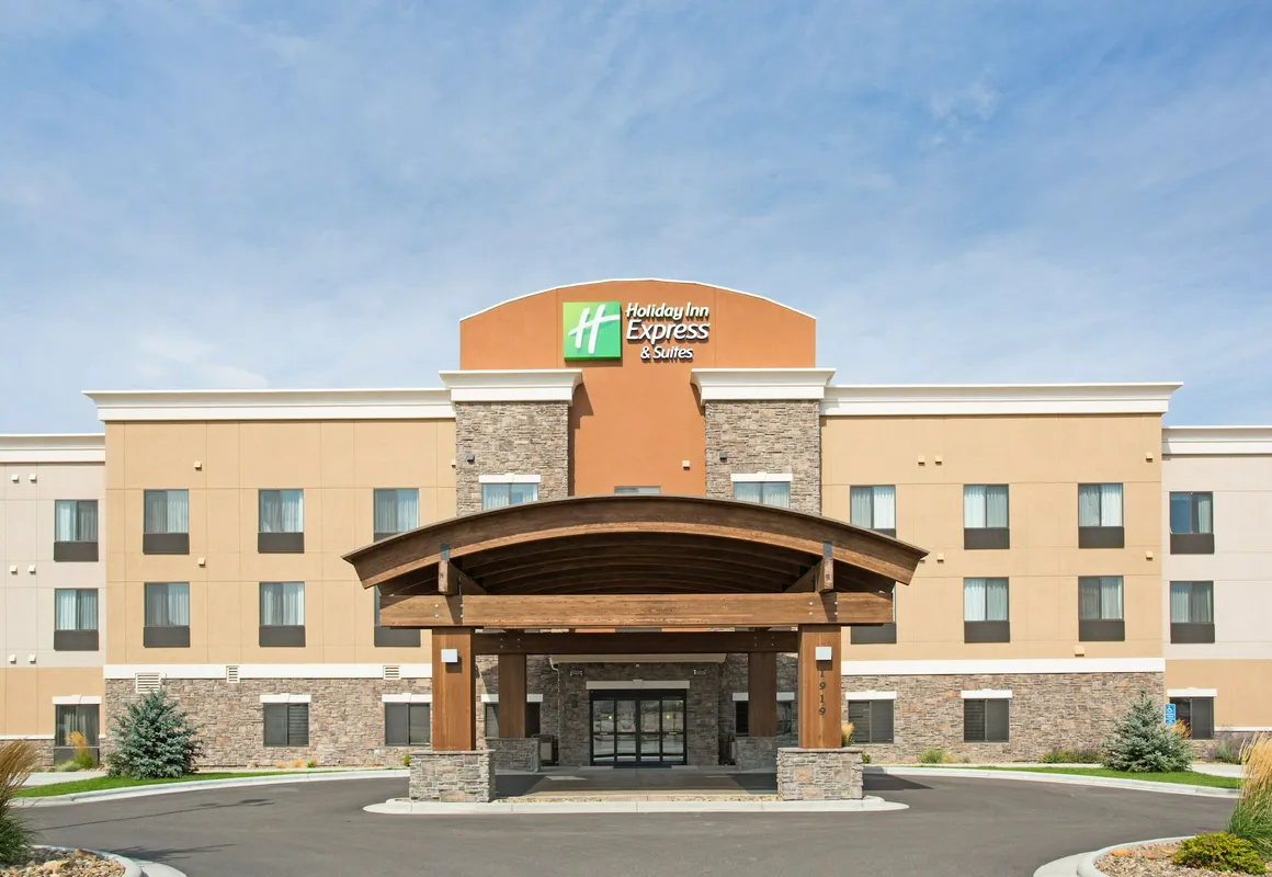 Holiday Inn Express & Suites Glendive by IHG hotel hero