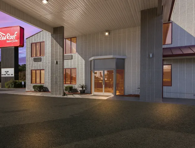 Red Roof Inn & Suites Monroe, NC hotel detail image 1