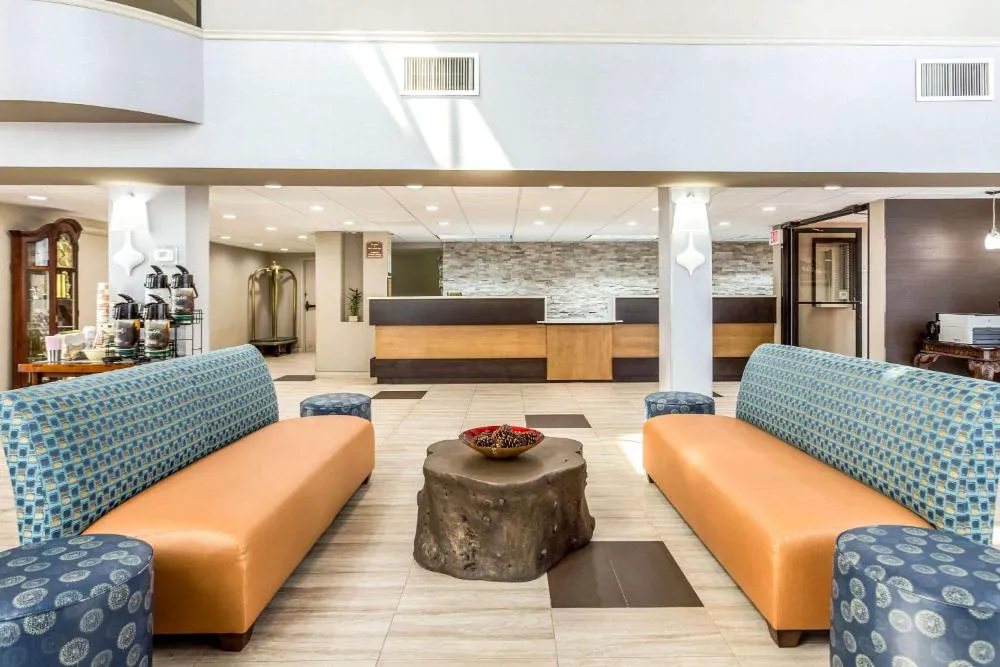 Quality Inn at the Park hotel hero