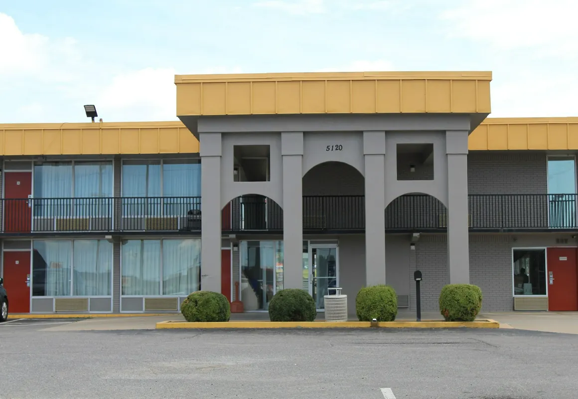 Econo Lodge Paducah West I-24 hotel hero