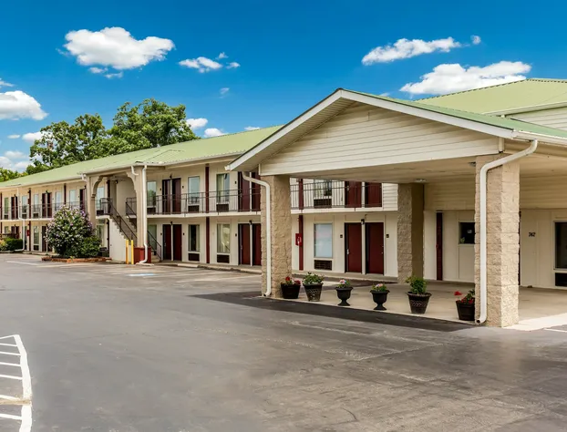 Red Roof Inn Monteagle - I-24 hotel detail image 1