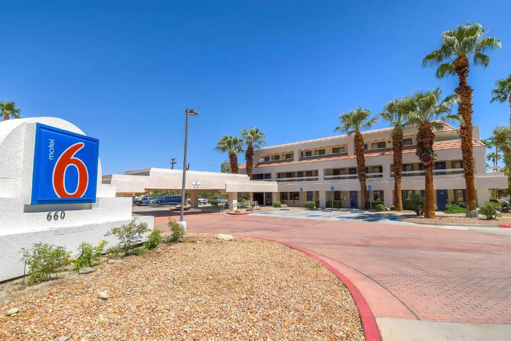 Motel 6 Palm Springs, CA - Downtown hotel hero