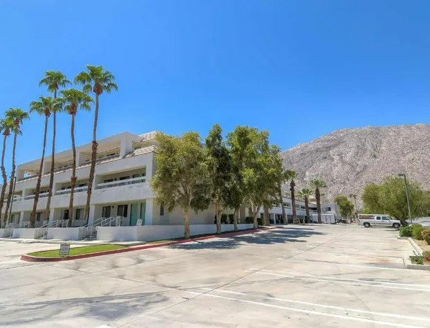 Motel 6 Palm Springs, CA - Downtown hotel detail image 3