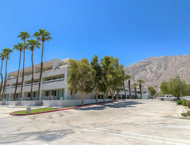 Motel 6 Palm Springs, CA - Downtown hotel detail image 2