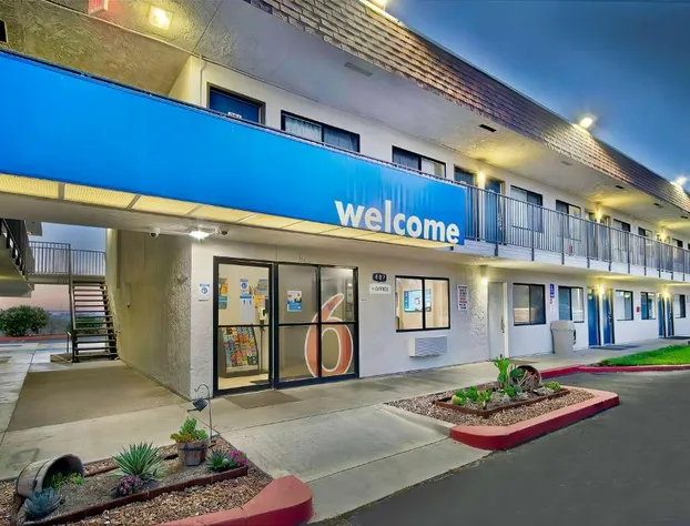 Motel 6 Palmdale, CA hotel detail image 2