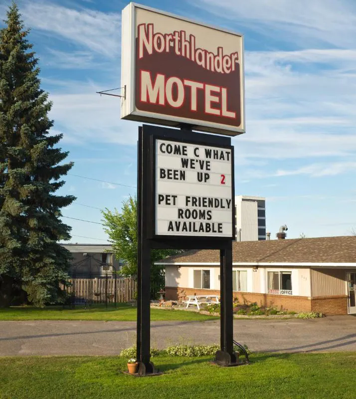 Northlander Motel hotel hero