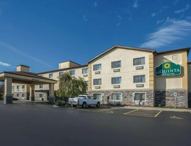 La Quinta Inn & Suites by Wyndham Erie hotel detail image 2