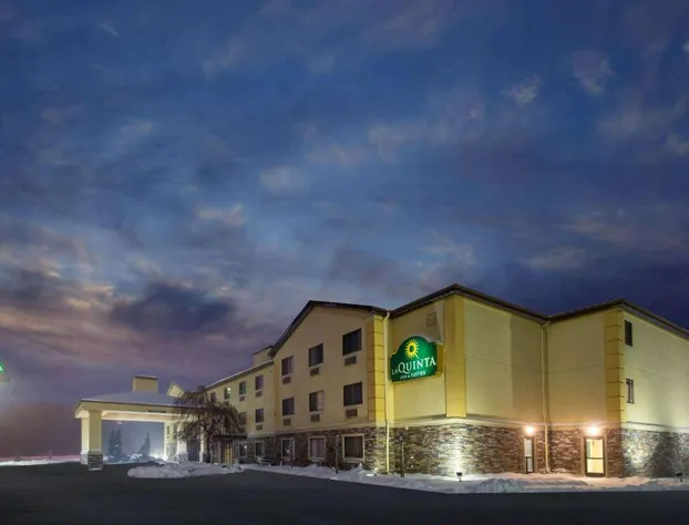 La Quinta Inn & Suites by Wyndham Erie hotel detail image 3