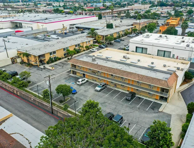 Howard Johnson by Wyndham Buena Park hotel detail image 2