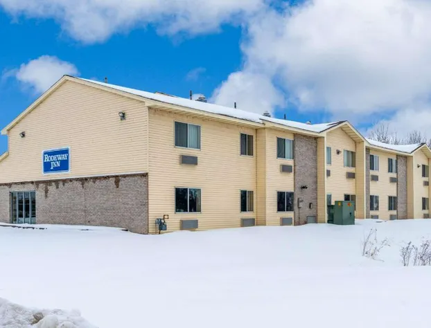 Rodeway Inn Milaca hotel detail image 1