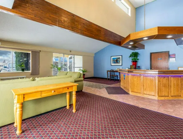 Royal Inn & Suites hotel detail image 4