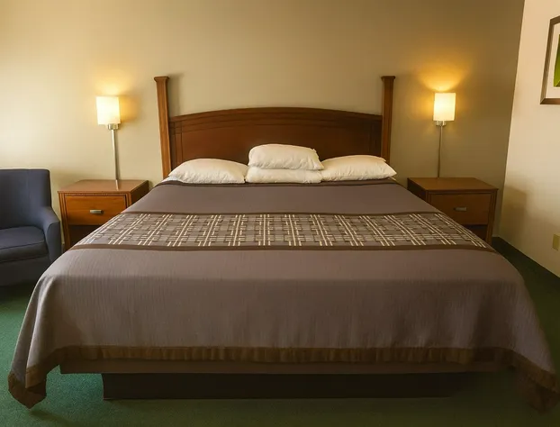 Royal Inn & Suites hotel detail image 2