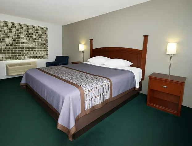 Royal Inn & Suites hotel detail image 3