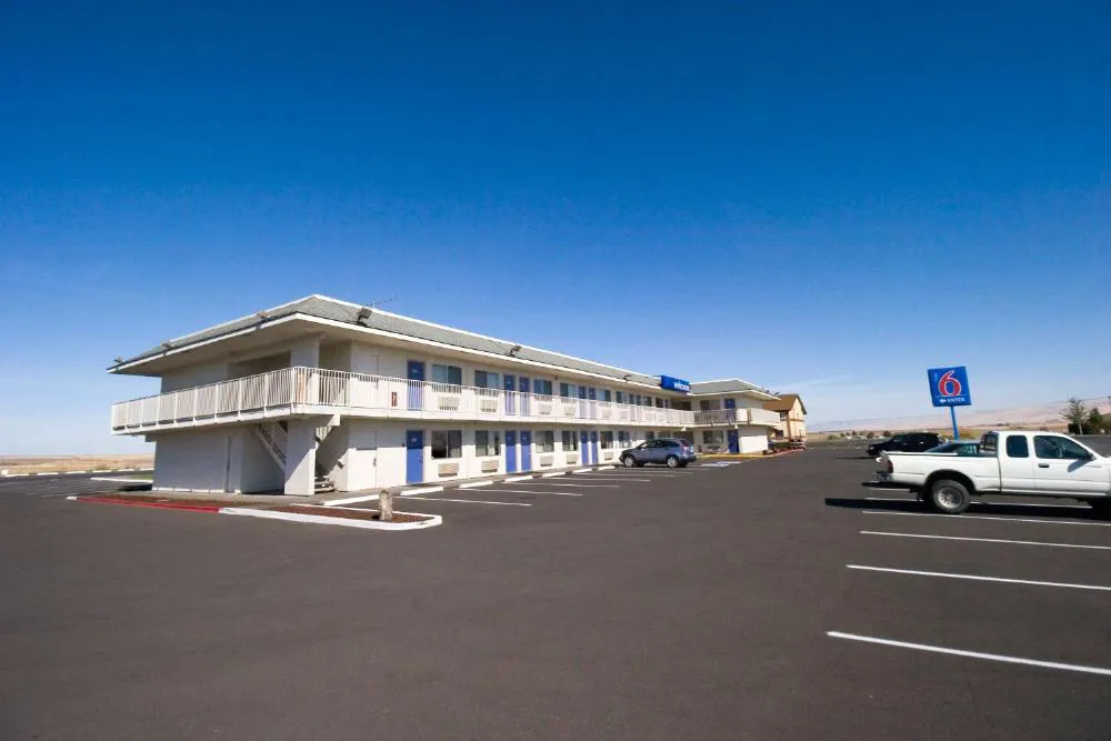 Motel 6 Pendleton, OR hotel hero