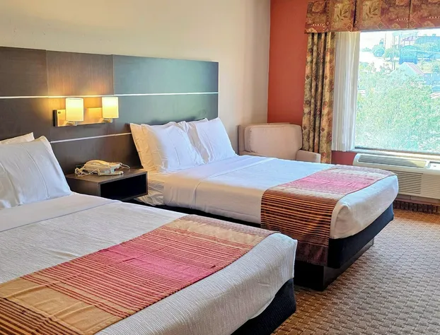 Grand Plaza Hotel & Conference Center hotel detail image 3