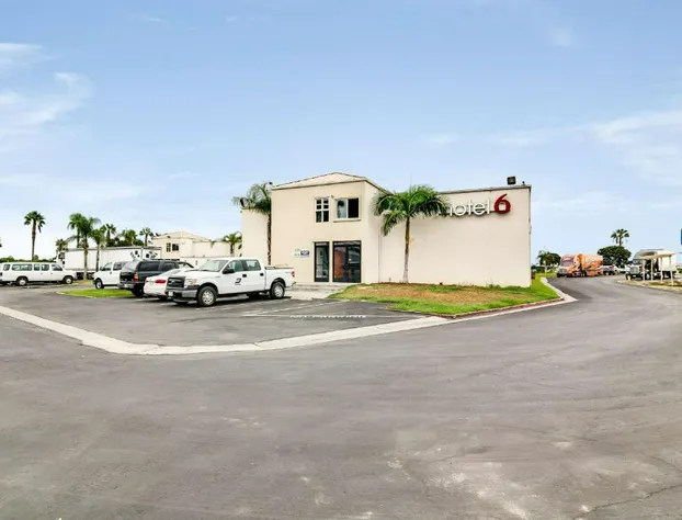 Motel 6 Carson, CA hotel detail image 1