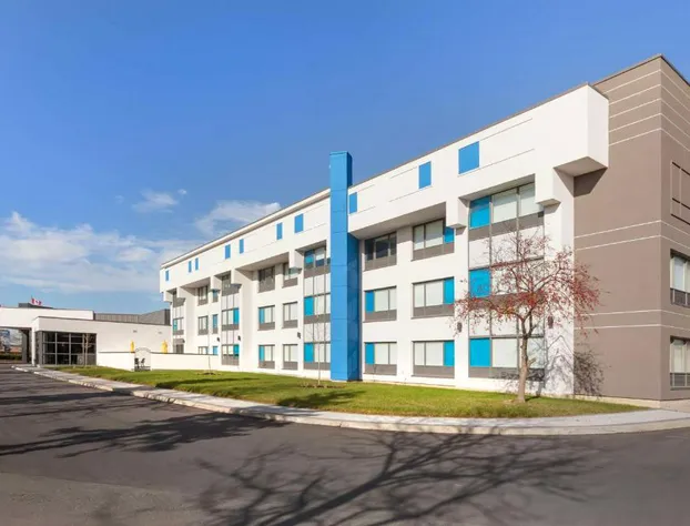 GLō Best Western Mississauga Corporate Centre hotel detail image 3