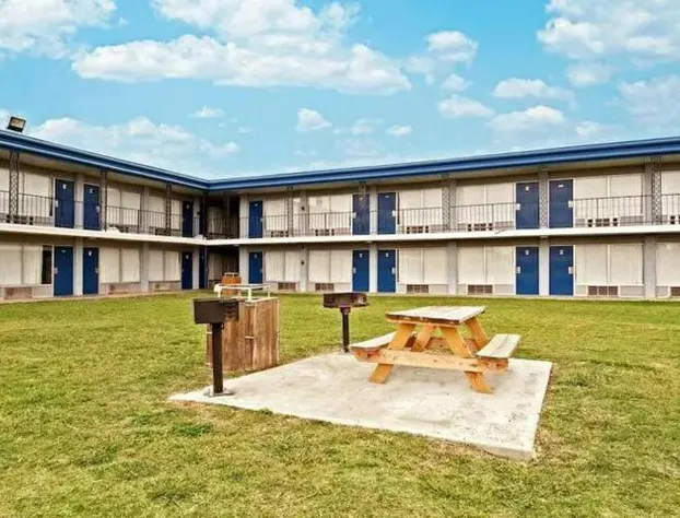 Best Value Inn Garland hotel detail image 1