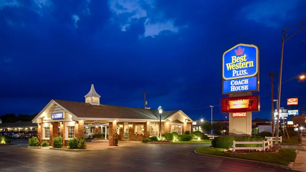 Best Western Coach House hotel hero