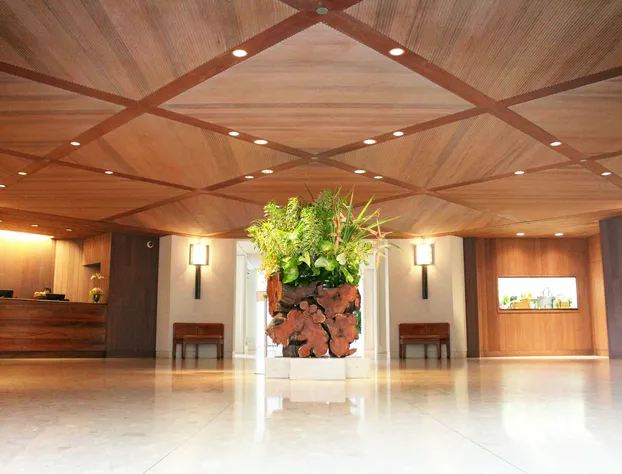 Halekulani hotel detail image 3