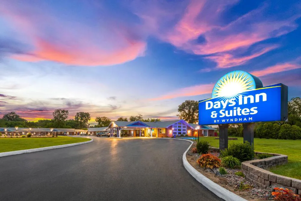 Days Inn by Wyndham Wauseon hotel hero