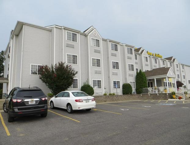 Patti's Inn & Suites hotel detail image 1