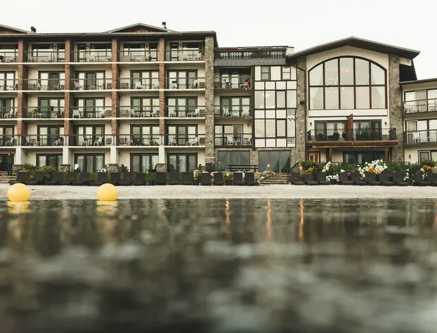 Golden Arrow Lakeside Resort hotel detail image 3