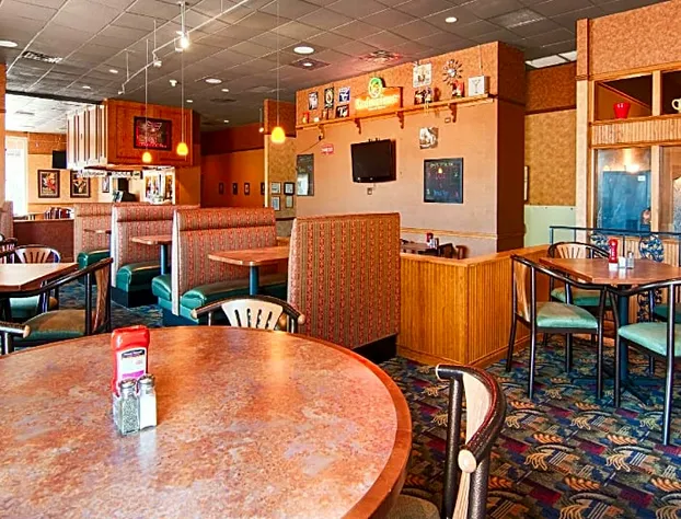 Quality Inn & Suites hotel detail image 3