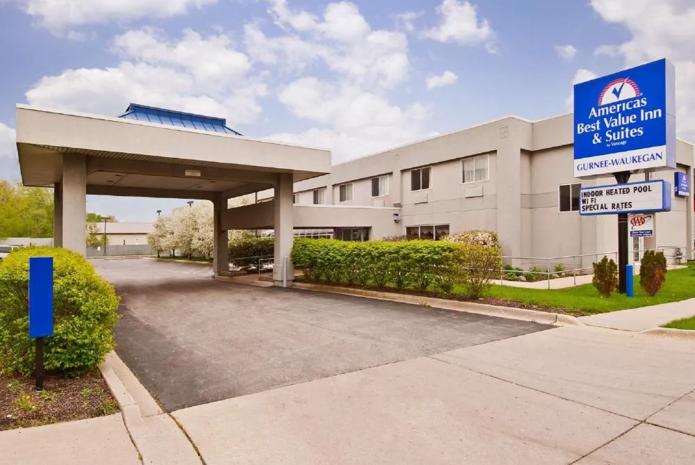 Americas Best Value Inn & Suites Waukegan Gurnee hotel hero