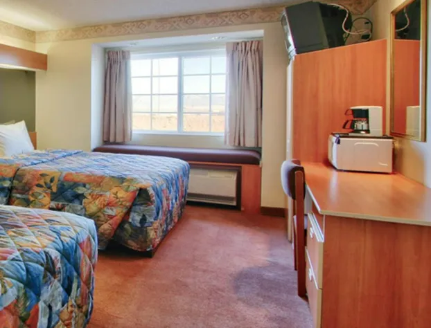 Western Skies Inn And Suites hotel detail image 4