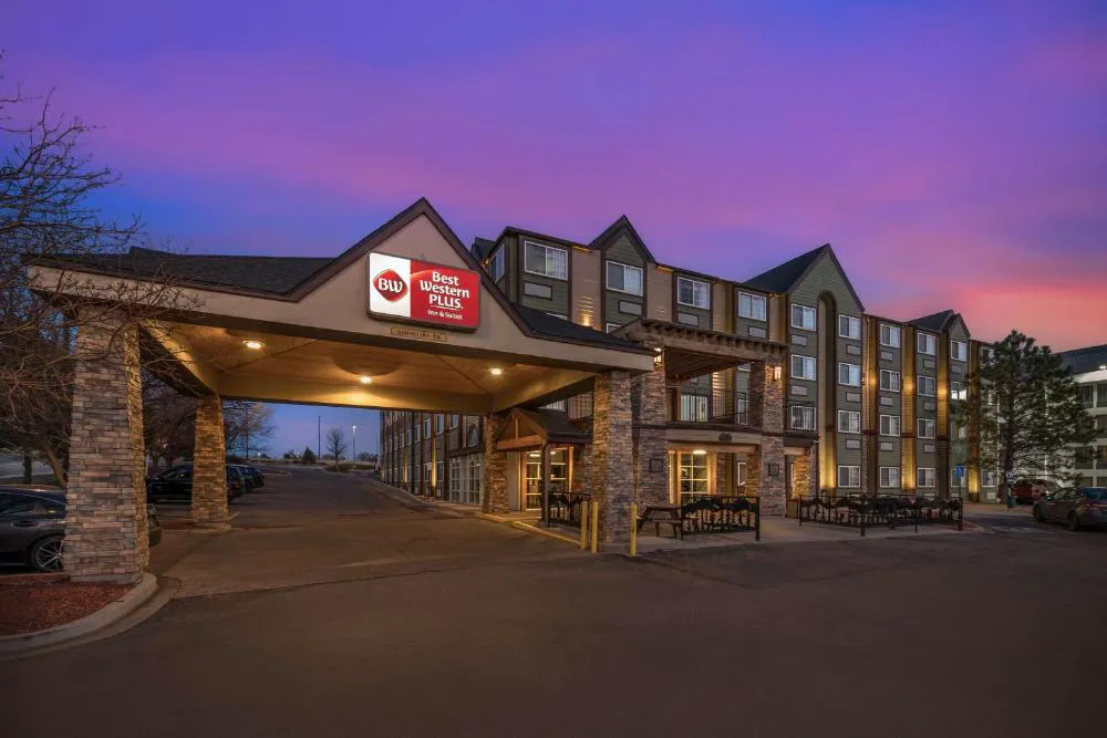 Best Western Plus Peak Vista Inn & Suites hotel hero