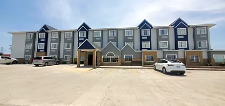 Microtel Inn & Suites by Wyndham Oklahoma City Airport hotel detail image 3