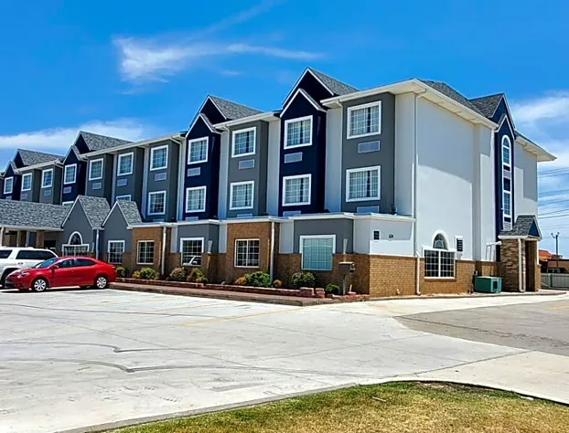 Microtel Inn & Suites by Wyndham Oklahoma City Airport hotel detail image 2