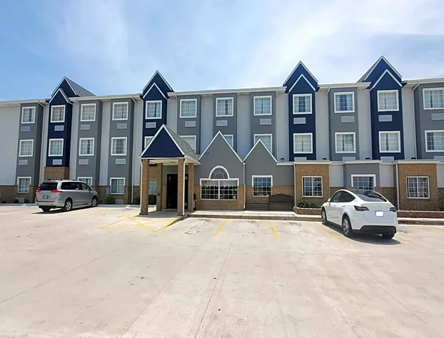 Microtel Inn & Suites by Wyndham Oklahoma City Airport hotel detail image 3