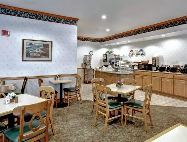 Lancaster Inn and Suites hotel detail image 3