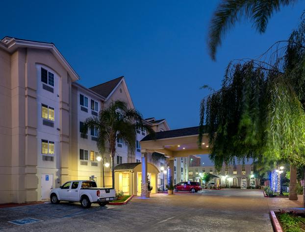 Candlewood Suites LAX Hawthorne, an IHG Hotel hotel detail image 1