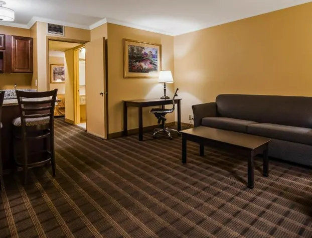 Best Western Inn & Suites hotel detail image 3