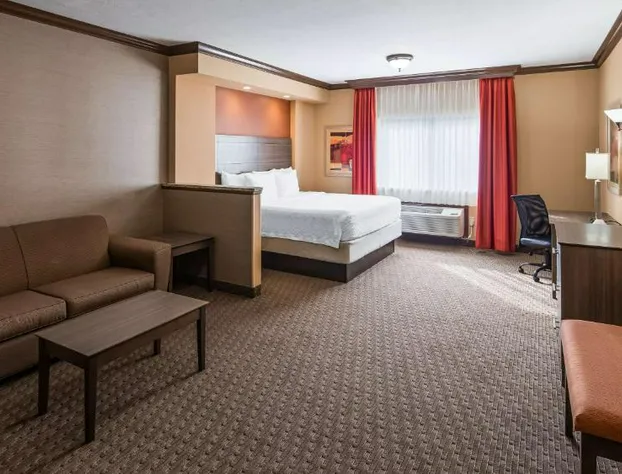 Best Western Plus North Canton Inn & Suites hotel detail image 4